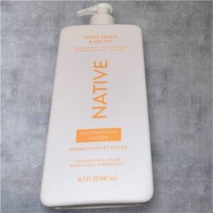 Native Sweet Peach & Nectar Moisturizing Lotion - Orange Label